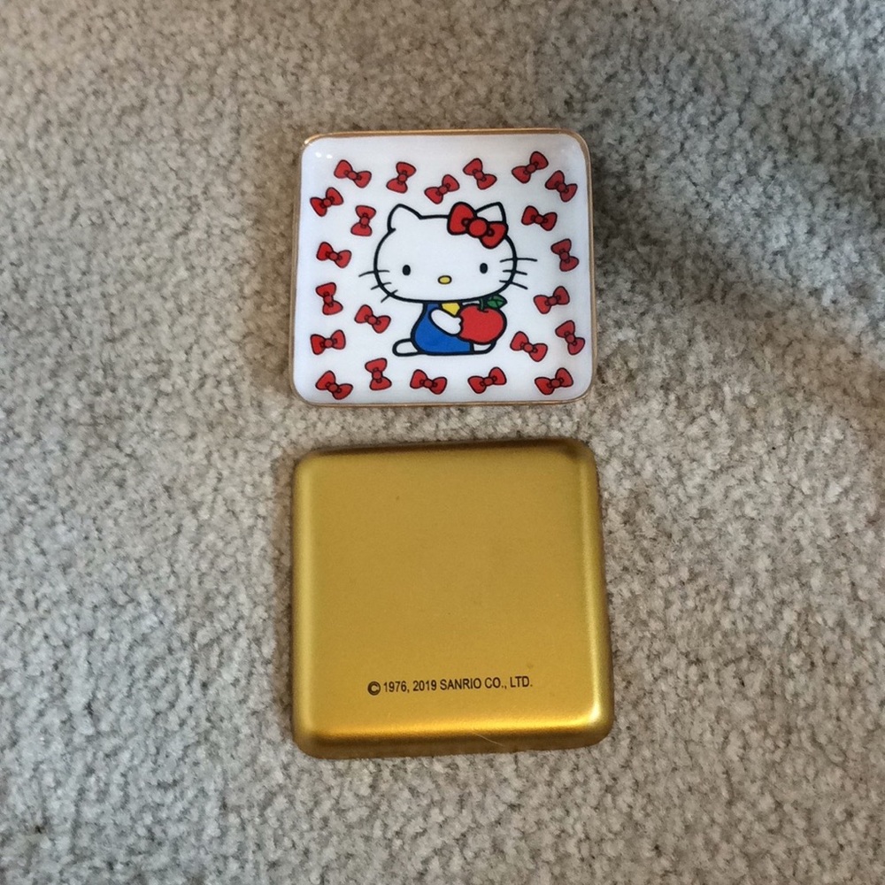 New Sanrio Hello Kitty Dish